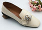 Agrafes en plastique de boucle formées par fleur pour des chaussures de différents styles avec la perle fournisseur